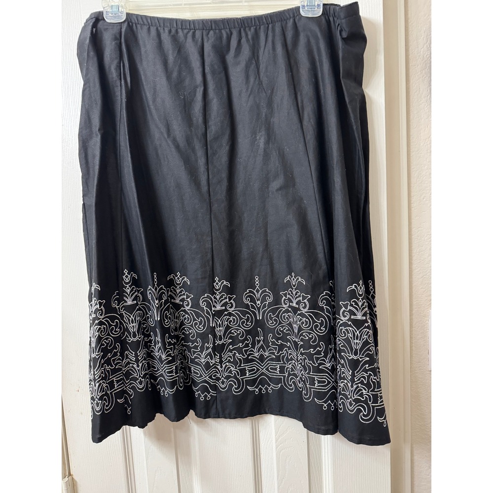 Women's plus size flare skirt, black & white stitching side zipper size 1X NWT - Picture 3 of 7